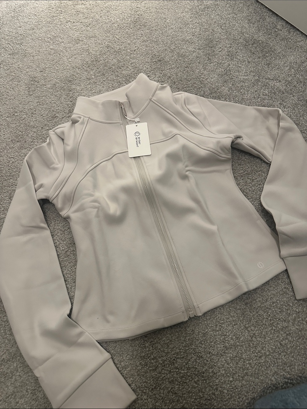 By Day By Night boutique cream athletic warm zip up jacket size XL NWT